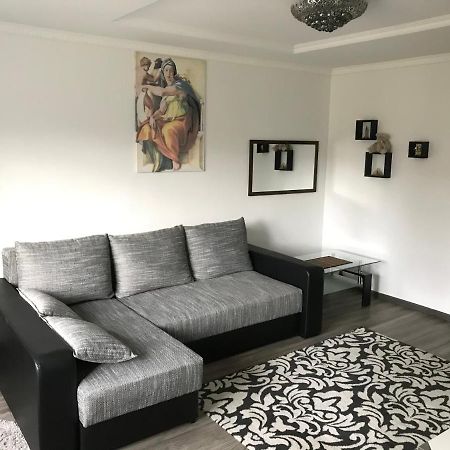 Fine Apartment Jelgava Esterno foto